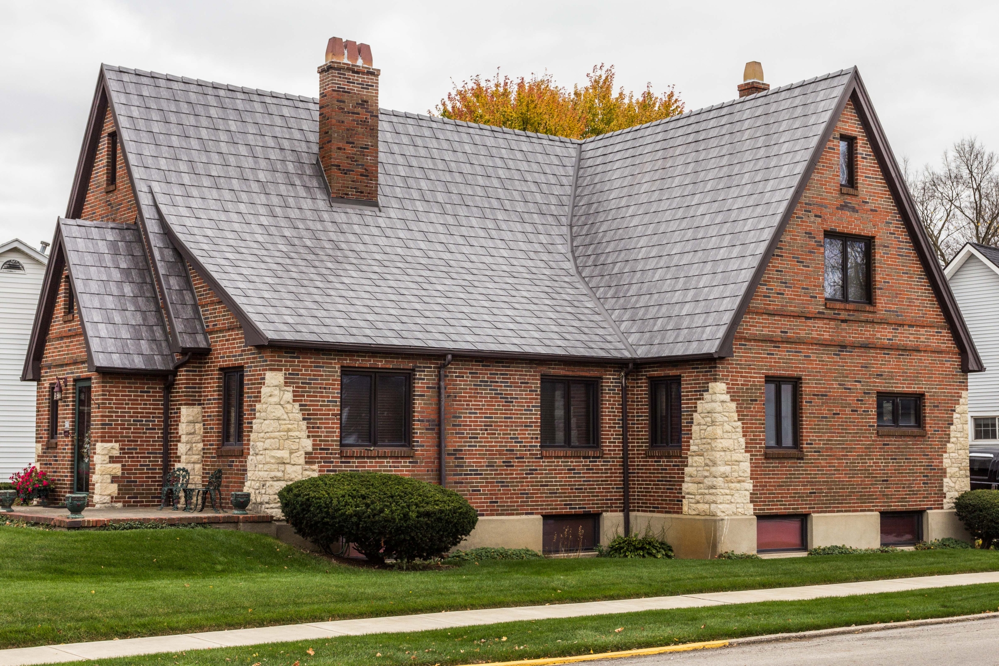 Slate Rock Centura - Troy 1 A new roof installed in Virginia