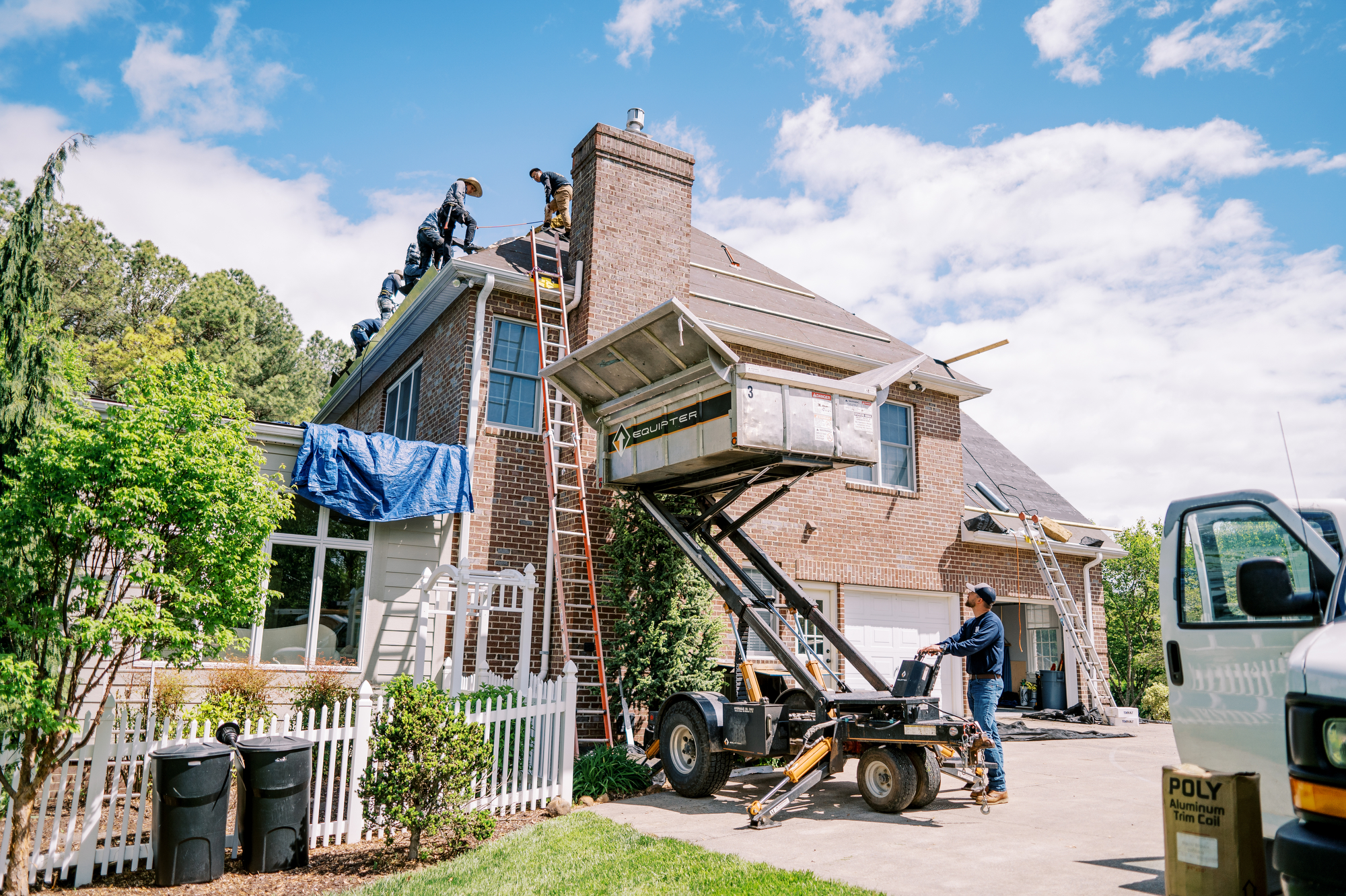 asphalt roofing company